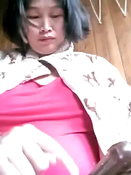 maple694 online show from December 4, 2025, 1:15 am