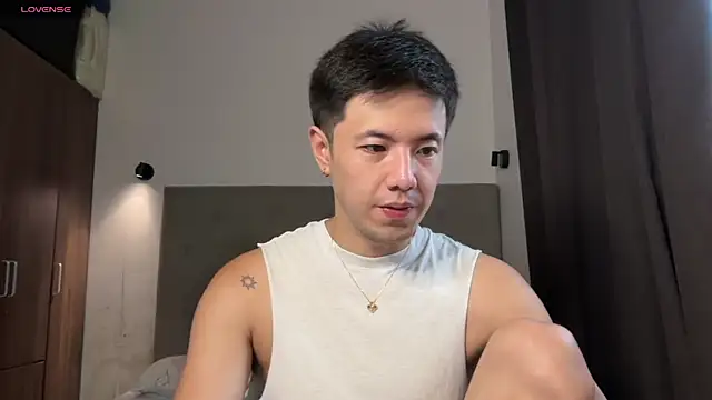 Snapshot of Addictiveboi chatting on May 29, 2026, 3:34 am Addictiveboi online show from May 29, 2026, 3:34 am