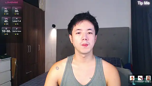 Snapshot of Addictiveboi chatting on April 23, 2026, 3:35 am Addictiveboi online show from April 23, 2026, 3:35 am