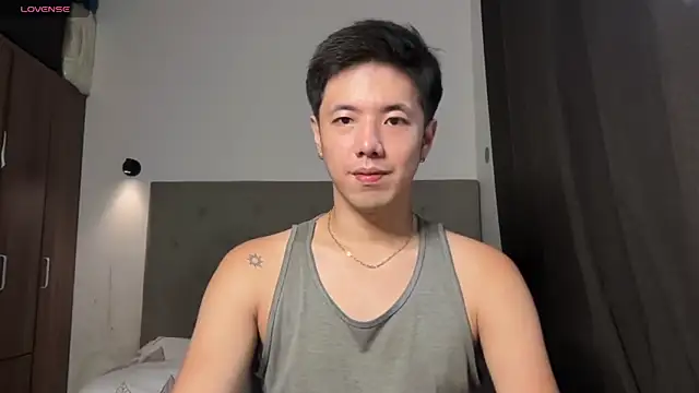 Snapshot of Addictiveboi chatting on May 16, 2026, 1:59 am Addictiveboi online show from May 16, 2026, 1:59 am