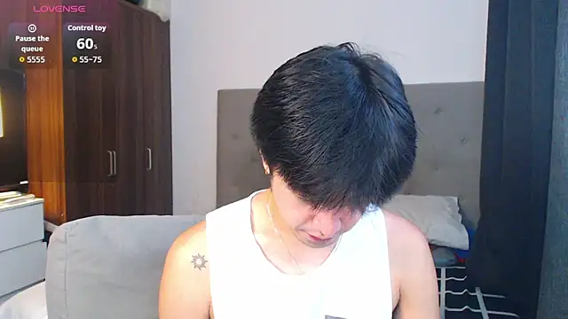 Snapshot of Addictiveboi chatting on September 12, 2025, 5:40 am Addictiveboi online show from September 12, 2025, 5:40 am