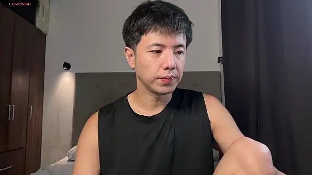 Snapshot of Addictiveboi chatting on May 22, 2026, 3:37 am Addictiveboi online show from May 22, 2026, 3:37 am