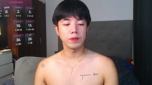 Snapshot of Addictiveboi chatting on September 9, 2025, 3:38 am Addictiveboi online show from September 9, 2025, 3:38 am