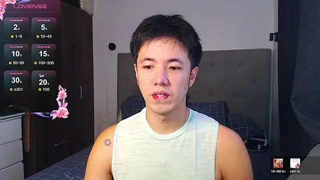 Snapshot of Addictiveboi chatting on April 18, 2026, 3:20 am Addictiveboi online show from April 18, 2026, 3:20 am