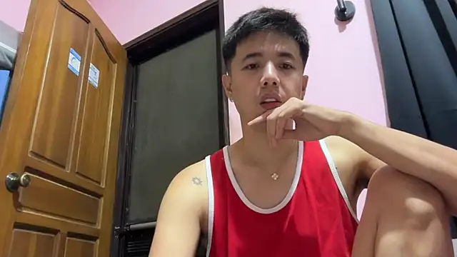 Snapshot of Addictiveboi chatting on April 28, 2026, 4:00 pm Addictiveboi online show from April 28, 2026, 4:00 pm
