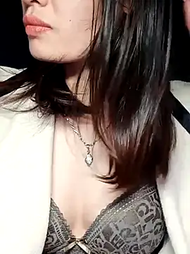 Hinna x online show from November 21, 2025, 3:00 pm