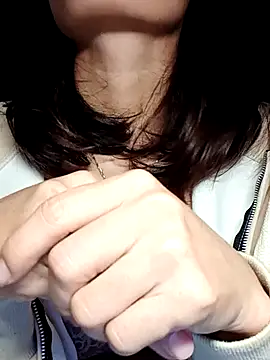 Hinna x online show from November 4, 2025, 9:07 pm