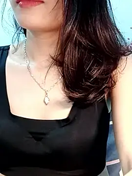 Snapshot of Hinna_x chatting on April 2, 2026, 2:08 am Hinna x online show from April 2, 2026, 2:08 am