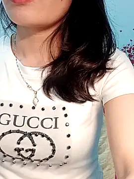 Snapshot of Hinna_x chatting on April 4, 2026, 2:23 pm Hinna x online show from April 4, 2026, 2:23 pm