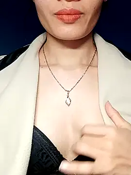 Hinna x online show from November 29, 2025, 2:01 am