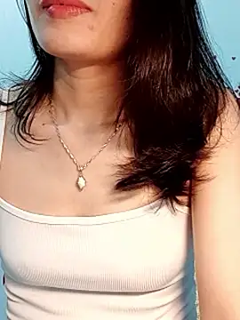 Snapshot of Hinna_x chatting on April 17, 2026, 9:45 am Hinna x online show from April 17, 2026, 9:45 am