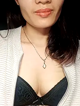 Hinna x online show from December 22, 2025, 2:28 pm