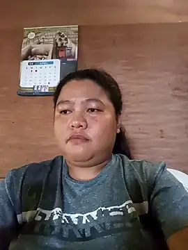 Perfect smile01 online show from April 19, 2026, 1:17 am