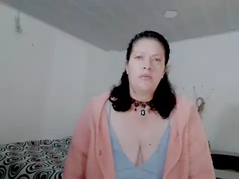 Snapshot of ArdienteBetania chatting on September 10, 2025, 1:10 pm ArdienteBetania online show from September 10, 2025, 1:10 pm