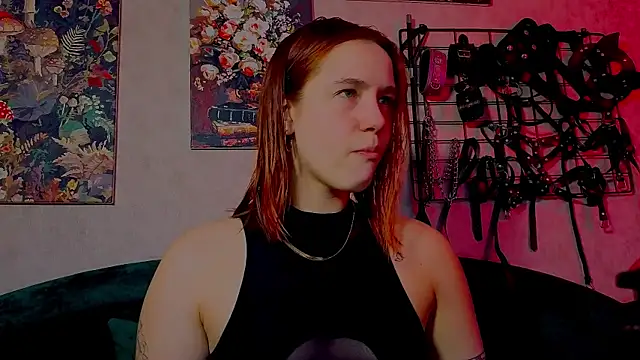 Snapshot of the_high_priestess chatting on April 19, 2026, 4:57 am the high priestess online show from April 19, 2026, 4:57 am