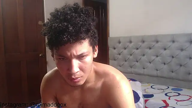 Snapshot of RuiMaddoox chatting on April 16, 2026, 1:01 pm RuiMaddoox online show from April 16, 2026, 1:01 pm