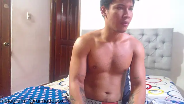 Snapshot of RuiMaddoox chatting on April 13, 2026, 11:58 am RuiMaddoox online show from April 13, 2026, 11:58 am