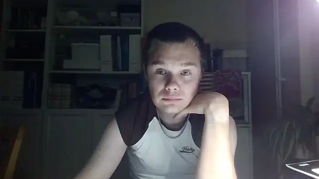 DIRTY BOY93 online show from September 22, 2025, 8:26 pm