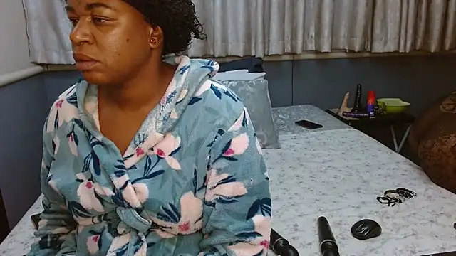 SlutyAngelxxx online show from October 30, 2025, 9:11 pm