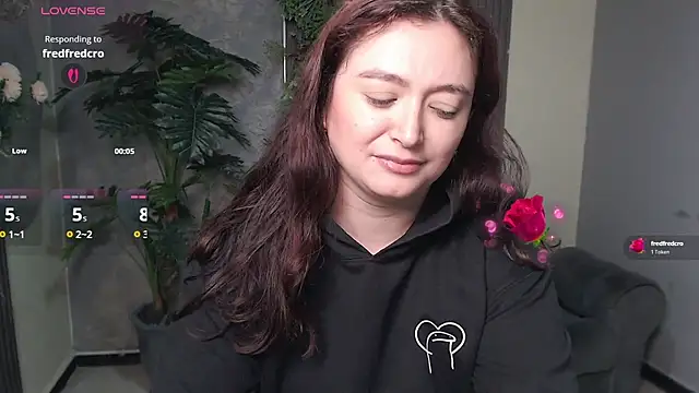 Snapshot of Anaa_Rose chatting on July 24, 2026, 1:51 pm Anaa Rose online show from July 24, 2026, 1:51 pm