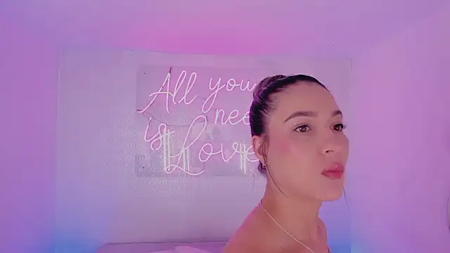 Snapshot of aleksandramiller_ chatting on March 13, 2026, 12:54 pm aleksandramiller online show from March 13, 2026, 12:54 pm