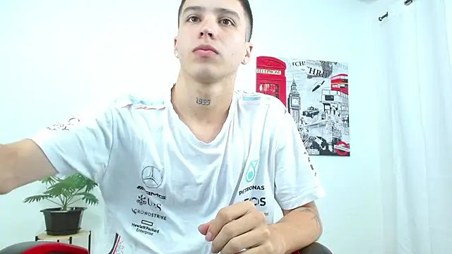 Cumandres18 online show from October 28, 2025, 1:54 pm