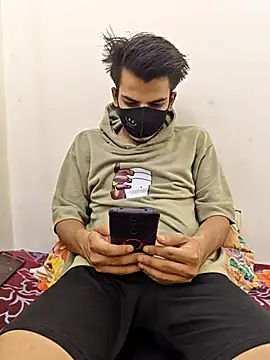 KaranSingh0m online show from June 10, 2026, 9:54 am