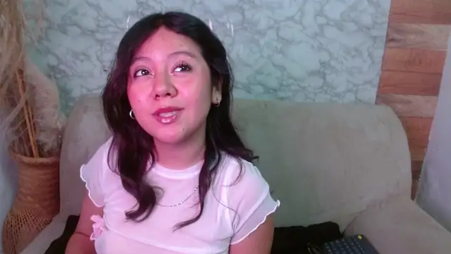 catalina santana20 online show from October 12, 2025, 2:18 pm