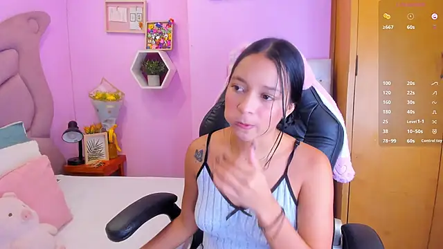 EmmaAnturin online show from September 24, 2025, 8:48 pm