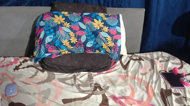 Snapshot of Charlot_suny_dirty chatting on February 13, 2026, 12:10 am Charlot suny dirty online show from February 13, 2026, 12:10 am