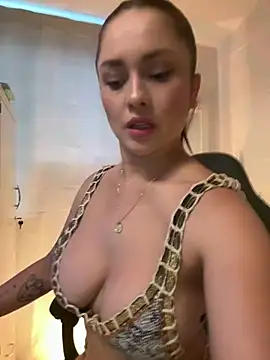Alyson Conner online show from July 3, 2026, 1:06 pm