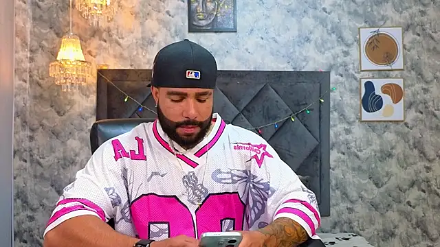 Apolo rousse1 online show from December 2, 2025, 9:49 pm