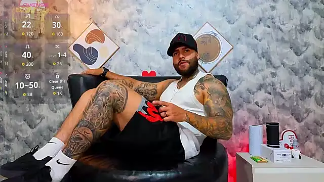 Apolo rousse1 online show from February 19, 2026, 9:23 pm