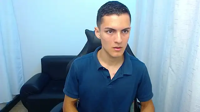 Matiius18 online show from March 4, 2026, 1:52 pm