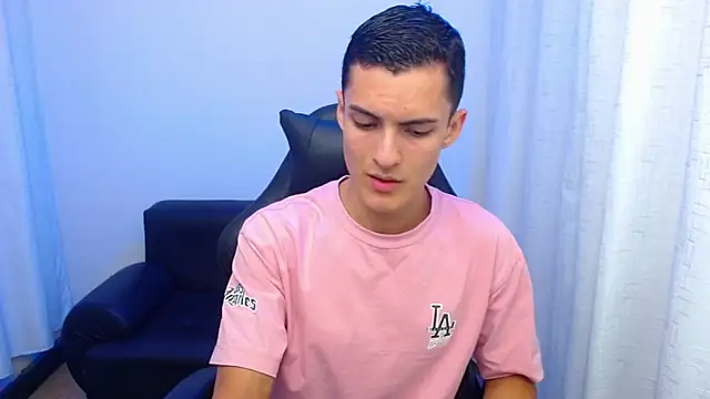 Matiius18 online show from March 9, 2026, 1:36 pm