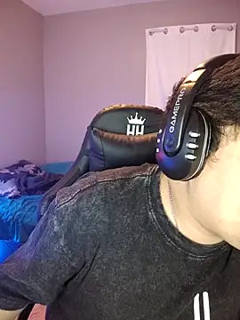 Snapshot of perversus12 chatting on February 5, 2026, 1:01 am perversus12 online show from February 5, 2026, 1:01 am