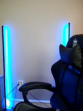 Snapshot of perversus12 chatting on February 27, 2026, 8:41 pm perversus12 online show from February 27, 2026, 8:41 pm