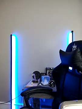 Snapshot of perversus12 chatting on February 20, 2026, 5:04 pm perversus12 online show from February 20, 2026, 5:04 pm