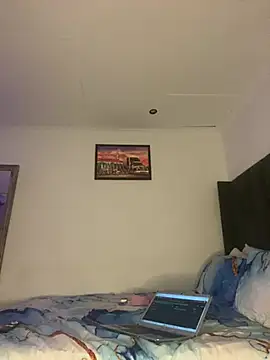 Snapshot of BQueen223 chatting on March 28, 2026, 1:17 am BQueen223 online show from March 28, 2026, 1:17 am