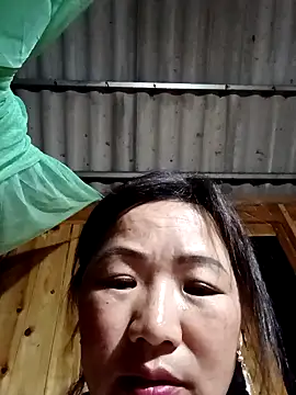 Snapshot of Mptrangp chatting on April 3, 2026, 9:10 pm Mptrangp online show from April 3, 2026, 9:10 pm