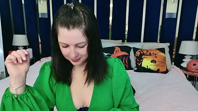 Snapshot of Nina_Stane chatting on October 21, 2025, 5:29 am Nina Stane online show from October 21, 2025, 5:29 am