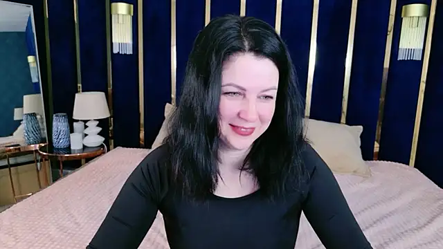 Nina Stane online show from May 19, 2026, 5:36 am