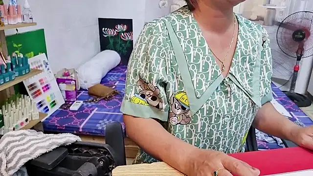 MichiLovely online show from October 30, 2025, 8:17 pm