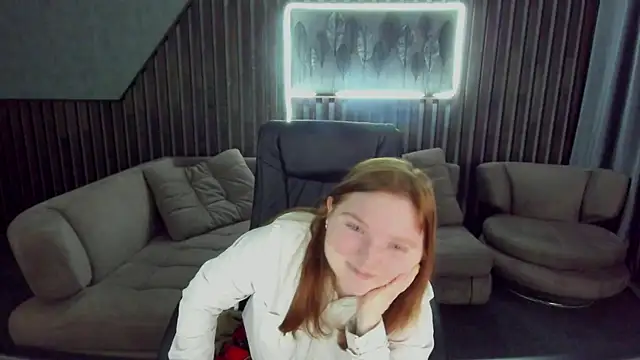 KattyRose8 online show from December 18, 2025, 6:12 pm