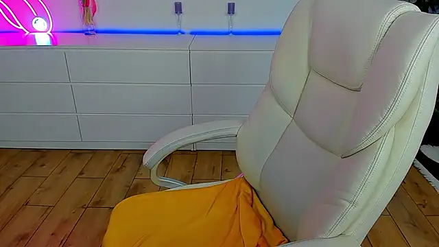 Snapshot of KattyRose8 chatting on March 8, 2026, 2:26 am KattyRose8 online show from March 8, 2026, 2:26 am