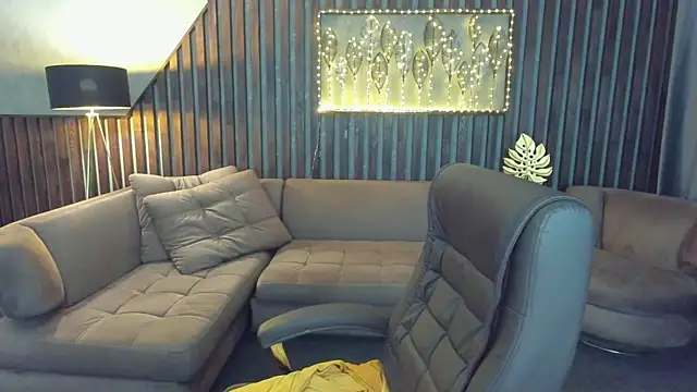 Snapshot of KattyRose8 chatting on April 5, 2026, 5:41 pm KattyRose8 online show from April 5, 2026, 5:41 pm