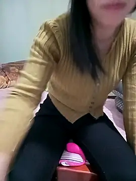 Sweet-Berry89 online show from November 22, 2025, 8:18 pm