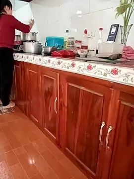 Sweet-Berry89 online show from November 25, 2025, 4:24 am