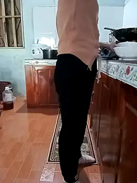 Sweet-Berry89 online show from November 30, 2025, 12:44 am