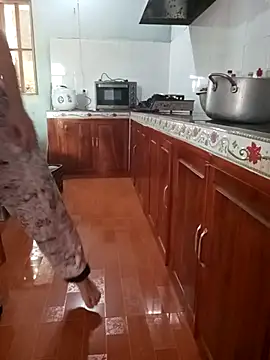 Sweet-Berry89 online show from October 27, 2025, 4:24 am